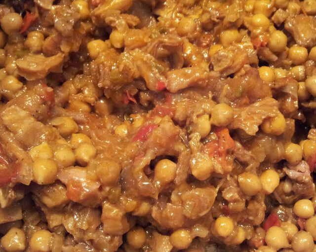 Callos con Garbanzos